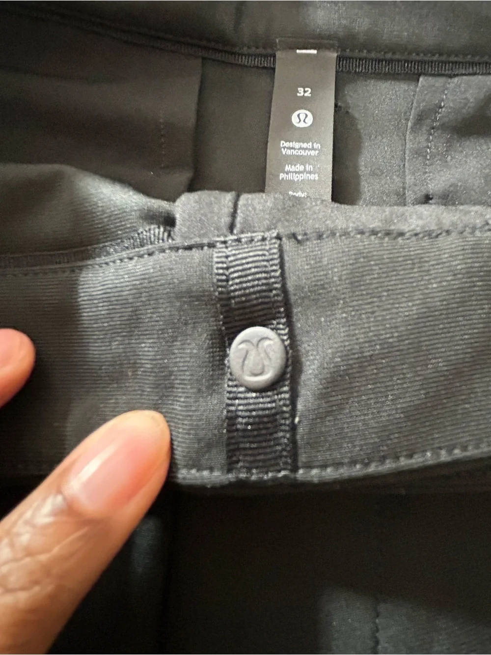 Lululemon Commission Short 9” Black Men’s Size 32 Athleisure Sporty Golf